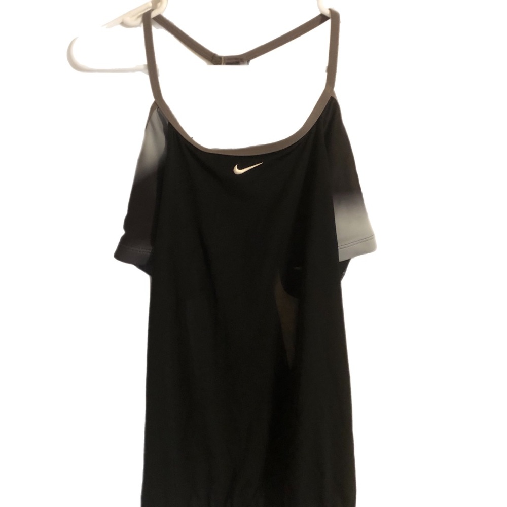 Nike Women’s Racerback Tank with Attatched Sports Bra